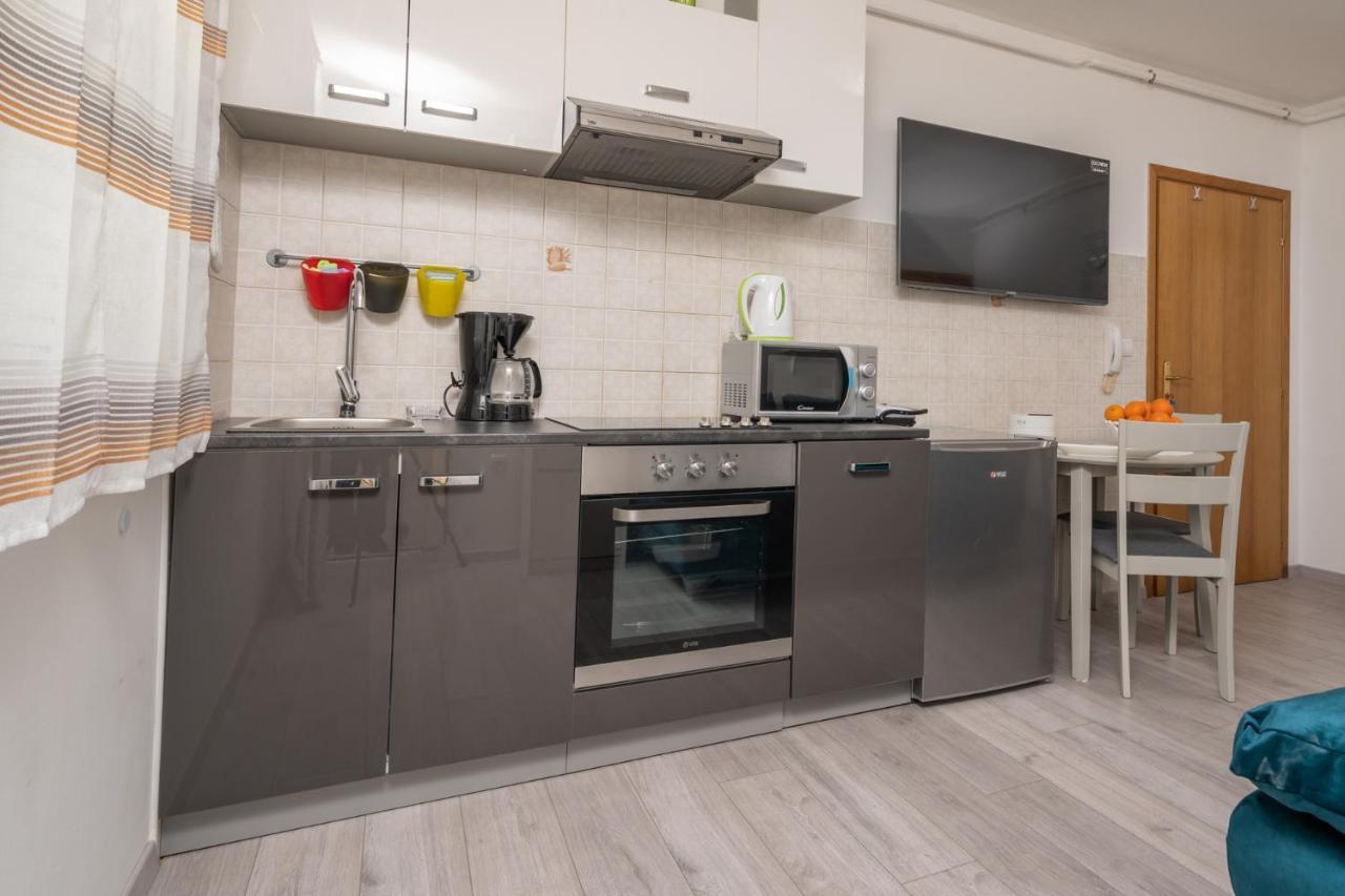 Apartment Fiorella Pula Luaran gambar