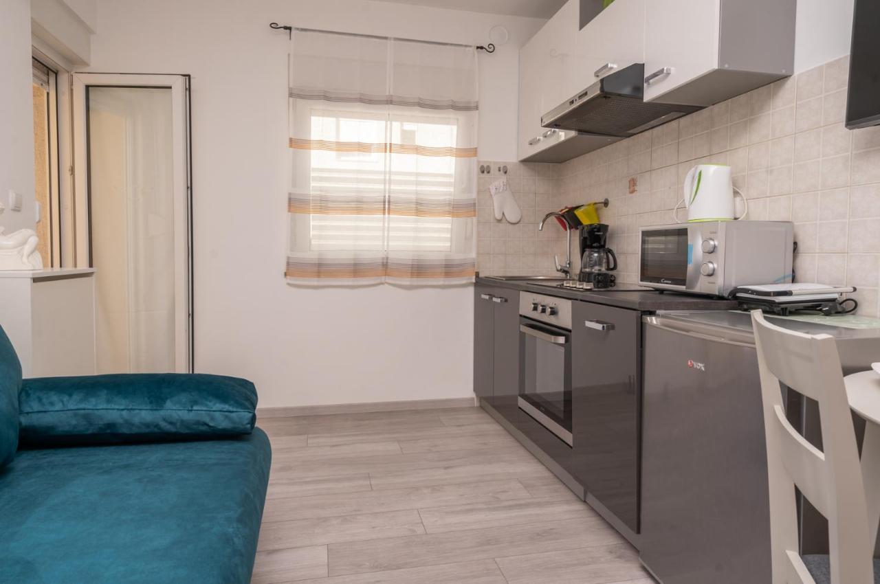 Apartment Fiorella Pula Luaran gambar